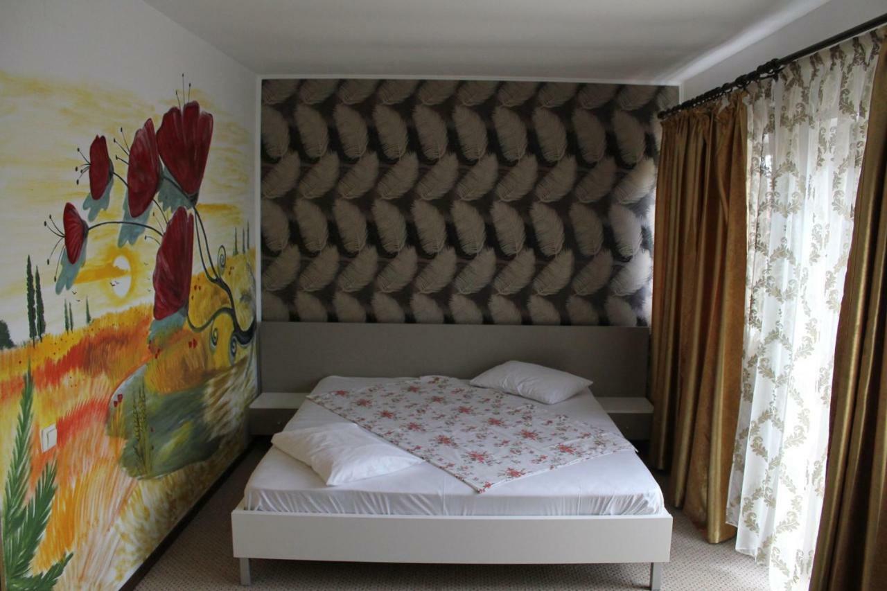 Da Boss Hotel คอสติเนช ภายนอก รูปภาพ