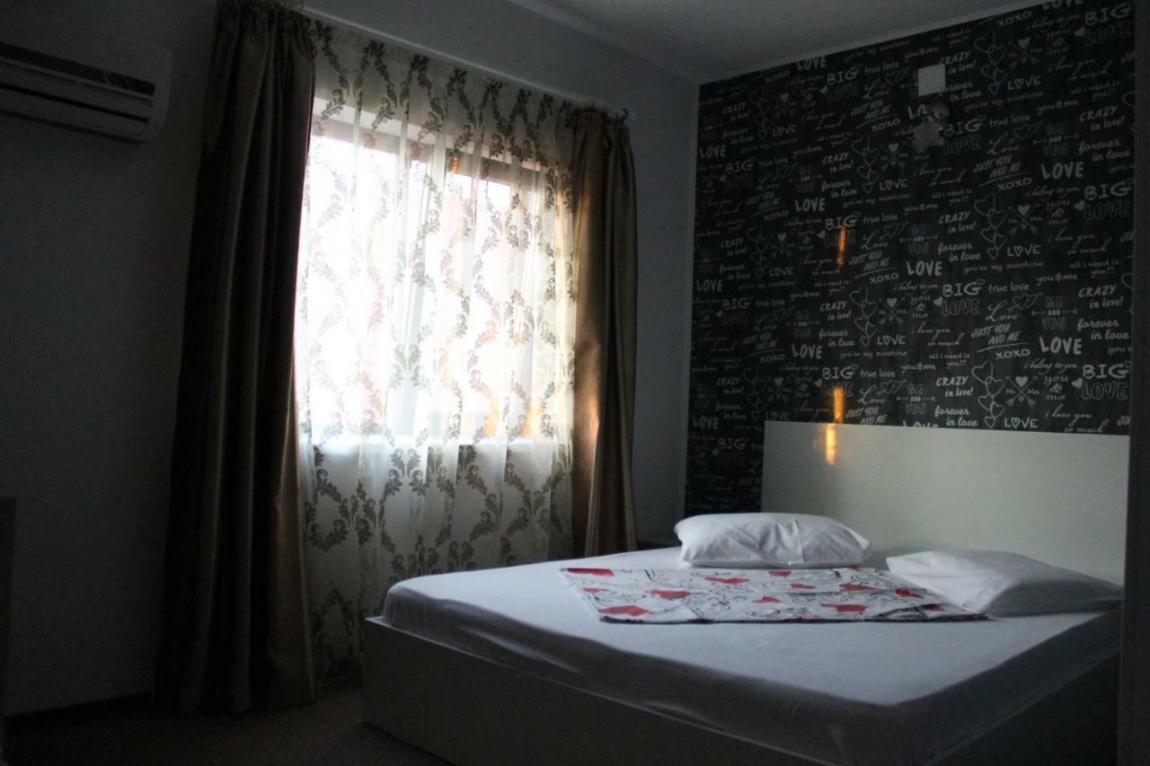 Da Boss Hotel คอสติเนช ภายนอก รูปภาพ
