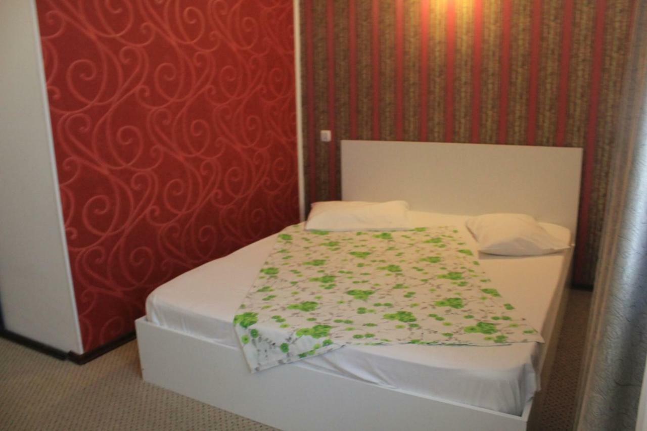 Da Boss Hotel คอสติเนช ภายนอก รูปภาพ