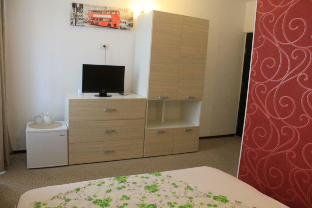 Da Boss Hotel คอสติเนช ภายนอก รูปภาพ